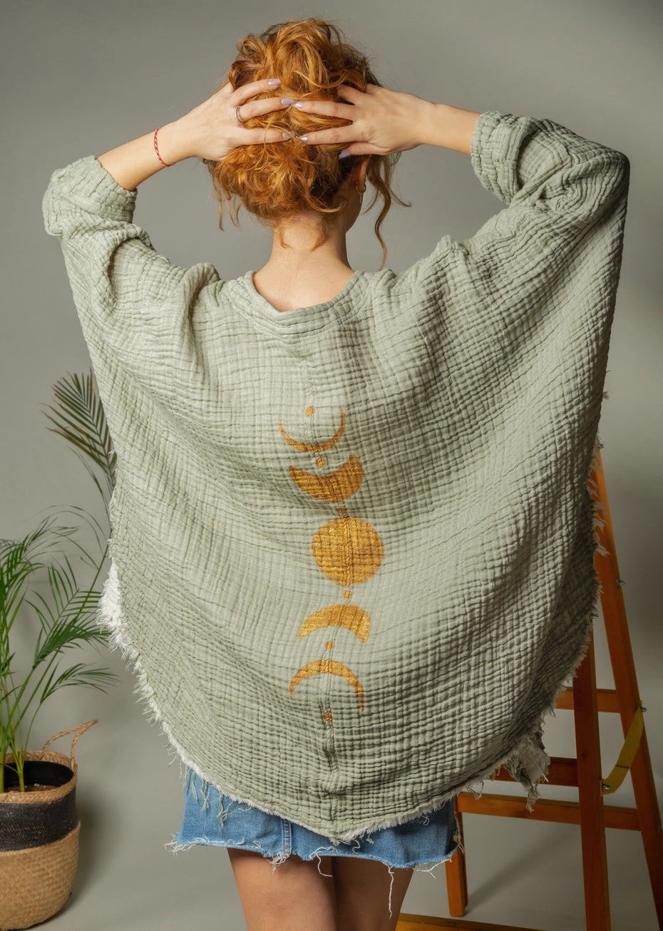Kimono in mussola con fasi lunari dorate a 4 strati / Poncho
