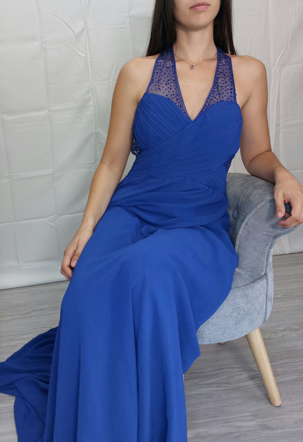 Abito lungo da cerimonia blu royal con schiena scoperta “Notte di Zaffiro”